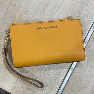 Michael Kors Wristlet
